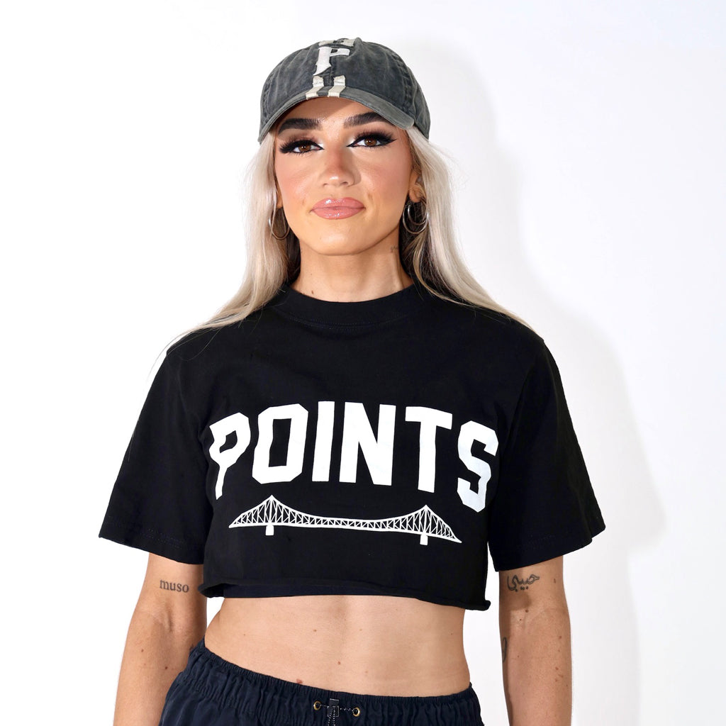 Points For The City Cropped Tee - Black Worn