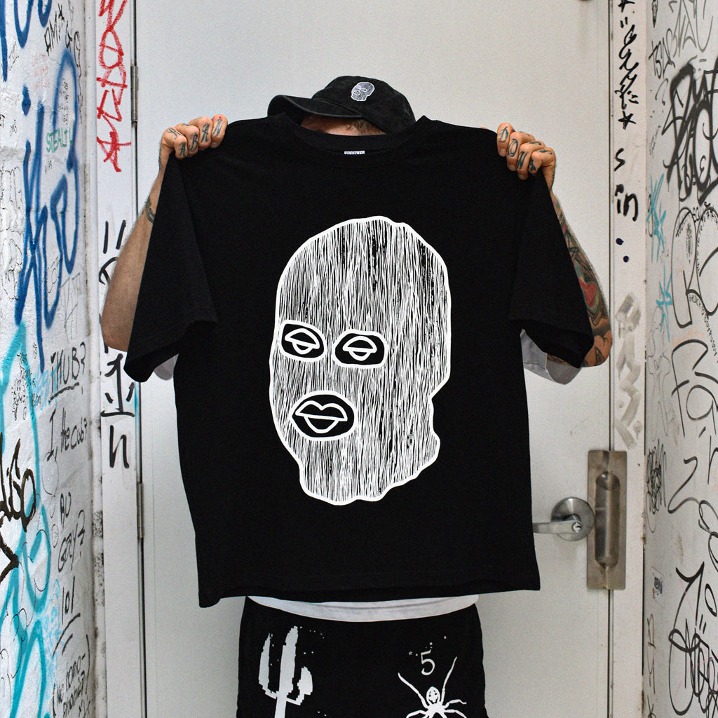 Points x Baskwa Tee - Black FRONT PHOTOSHOOT